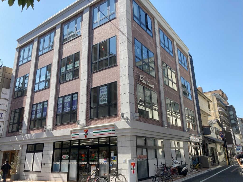 ステップゴルフプラス三条烏丸店のイメージ